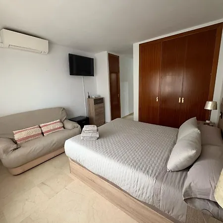 Private Next To The Marina Privatunterkunft *