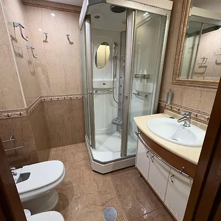 Private Next To The Marina Alloggio in famiglia *